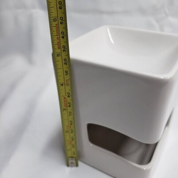 Torre & Tagus Tealight Holder Wax Melter Oil Diffuser White Ceramic - Picture 9 of 13